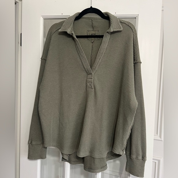 aerie Tops - Olive Green Waffle Knit Pullover